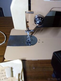 LUCZNIK poľský starožitný šijací stroj - 4