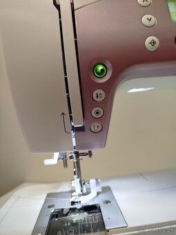 Šijací stroj Bernette Milan 8 - 4