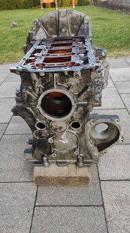 Predám blok motora 1.6 VTi 5FW EP6 - 4