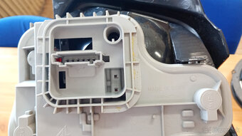 predam svetlo VW polo - 4