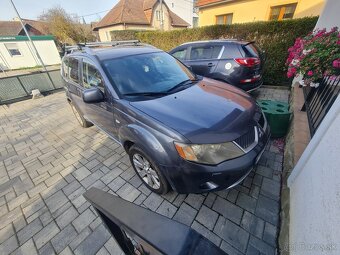 Mitsubishi outlander 2.0 tdi 4x4 suv BSY 103kw 7 miestne - 4