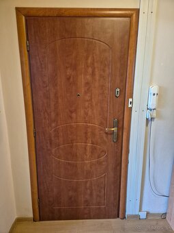 2 izbový byt -ideálny pre Vašu vysnívanú rekonštrukciu - 4