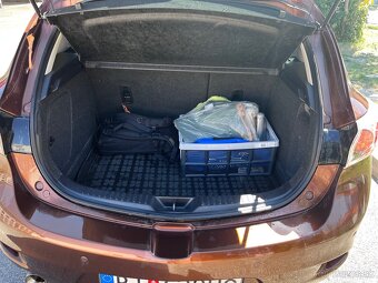 Mazda 3, 1.6, 77kw, 2011 - 4
