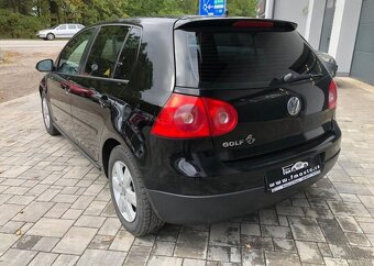 Volkswagen Golf 1.4 16V benzín manuál 59 kw - 4