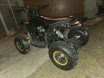 Predám štvorkolku 90cm³ - 4