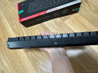 Herná klávesnica motospeed ck61 - 4