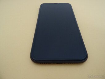 iPhone 11 128GB - ZÁRUKA 1 ROK - VELMI DOBRÝ STAV - 4