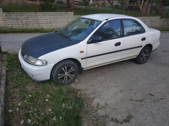 Darujem Mazdu 323 - 4