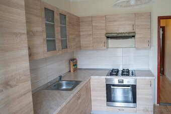 Predaj 3 - izb. bytu s komplet obč.vybavenosťou - 4