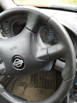 Nissan Almera 1,8 - 4