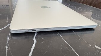 MacBook Pro 2019 (13 palcov) - 4