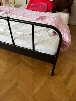 Postel ikea Sagstua 140x200 - 4