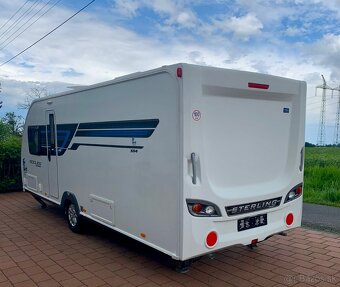 Swift Sterling Eccles Hi-Style 584 z roku 2015 Muver+ Solar+ - 4