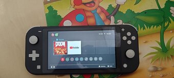 Nintendo switch lite - 4
