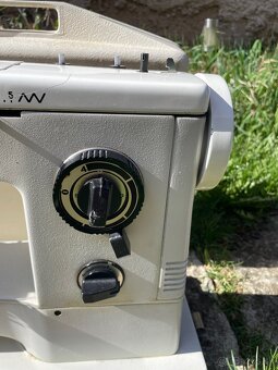 Šijací stroj Nicoleta - 4