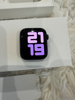 Apple Watch series5 44MM - 4