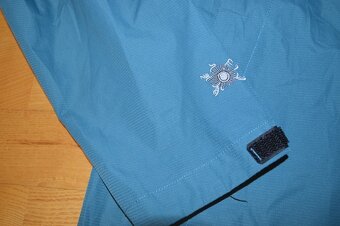 predam - krasna turisticka bunda SALEWA - 4