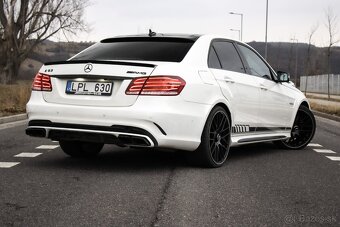 Mercedes-Benz E trieda Sedan E63 AMG - 4