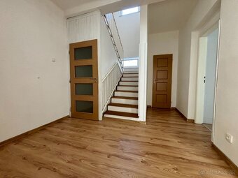 220 000 eur za rodinný dom v Malackách - 4