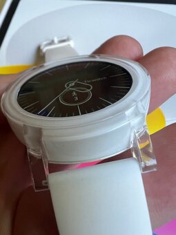 Pre Vas aktivní životní styl TicWatch E Ice White - 4