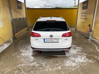 Volkswagen Golf 1.6 TDi alltrack - 4
