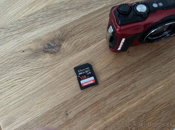 Olympus Tough TG-7 - 4