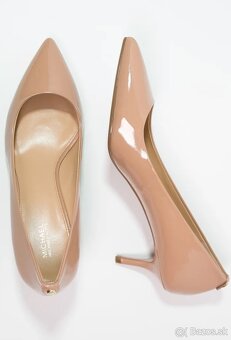 Michael Kors - Klasické lakované lodičky - nude - 4