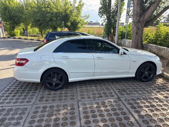 Predám Mercedes Benz w212 350 AMG PACKET - 4