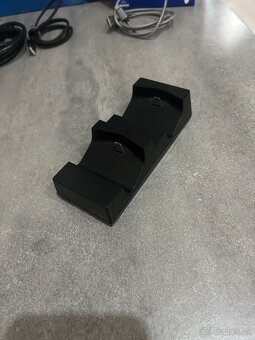 Playstation 4 Pro - 4