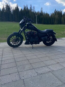 Harley Davidson Iron 883 - 4