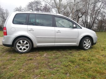 VW Touran 2.0 FSI - 4