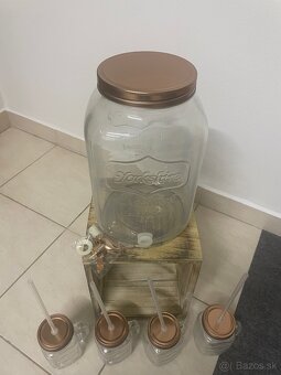 Suprava nápojovej fľaše s kohútikom - 4