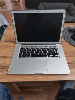 MacBook Pro - 4
