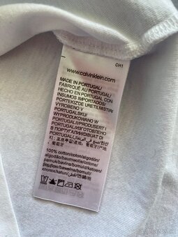 Calvin Klein tričko - 4