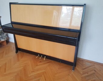 Klavír na predaj, značka PETROF - 4