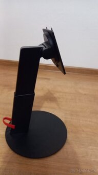 Lenovo thinkvision - 4