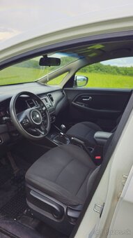 Kia carens 1.7 crdi - 4