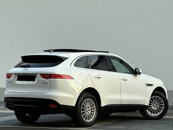 Jaguar F-Pace 2.0D I4 180k Prestige 76TKM PANORAMA KAMERA - 4
