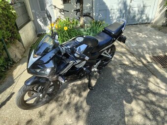 Honda CBR 125 - 4
