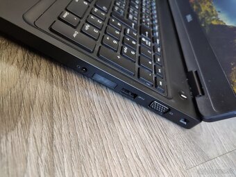 Dell Latitude 5580 | i3 7100u | 8GB DDR4 RAM | nové m2 SSD - 4