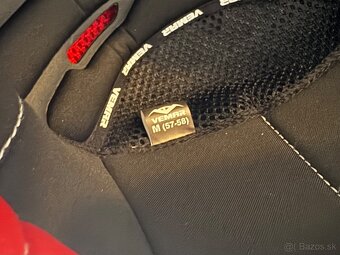 Helma na moto - 4