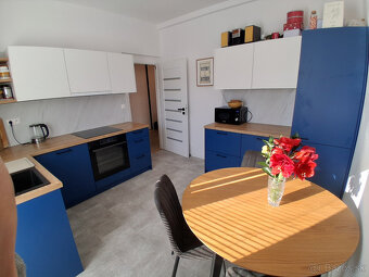 Prenájom 2 izb. bytu s peknou rekonštrukciou pri OC Centrál  - 4