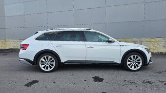Škoda Superb Combi Scout 2.0 TDI 140kW 4x4 DSG 2020 190000km - 4