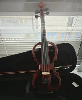 4/4 elektrické husle, Stagg - 4