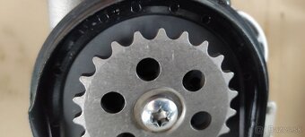 Predám olejové čerpadlo na BMW n57 n47 - 4