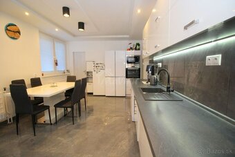 PREDAJ 4 izb. DOM s garážou Šimonovany s poz. 398 m² - 4