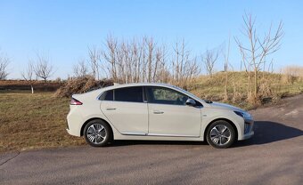 Hyundai IONIQ, PHEV Plug-in Hybrid - 4