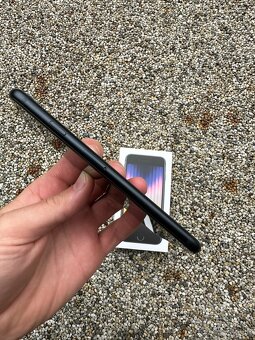 iPhone SE 3. Gen (2022) 128GB - baterie 100% - 4
