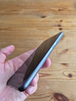 Samsung Galaxy S21 fe - 4