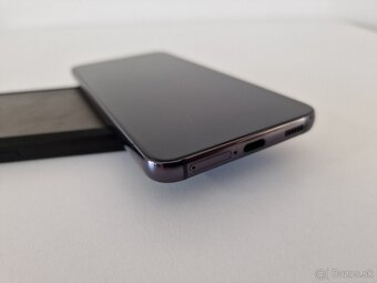 Samsung Galaxy S22 - 4